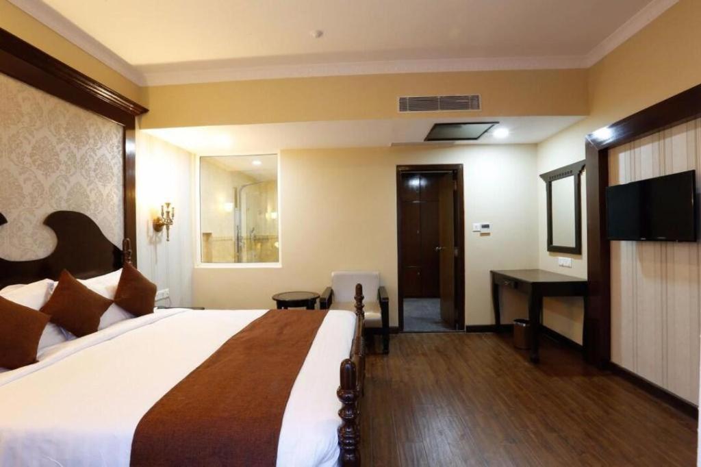 Da Yatra Courtyard Hotel & Resort Pokhara Ngoại thất bức ảnh