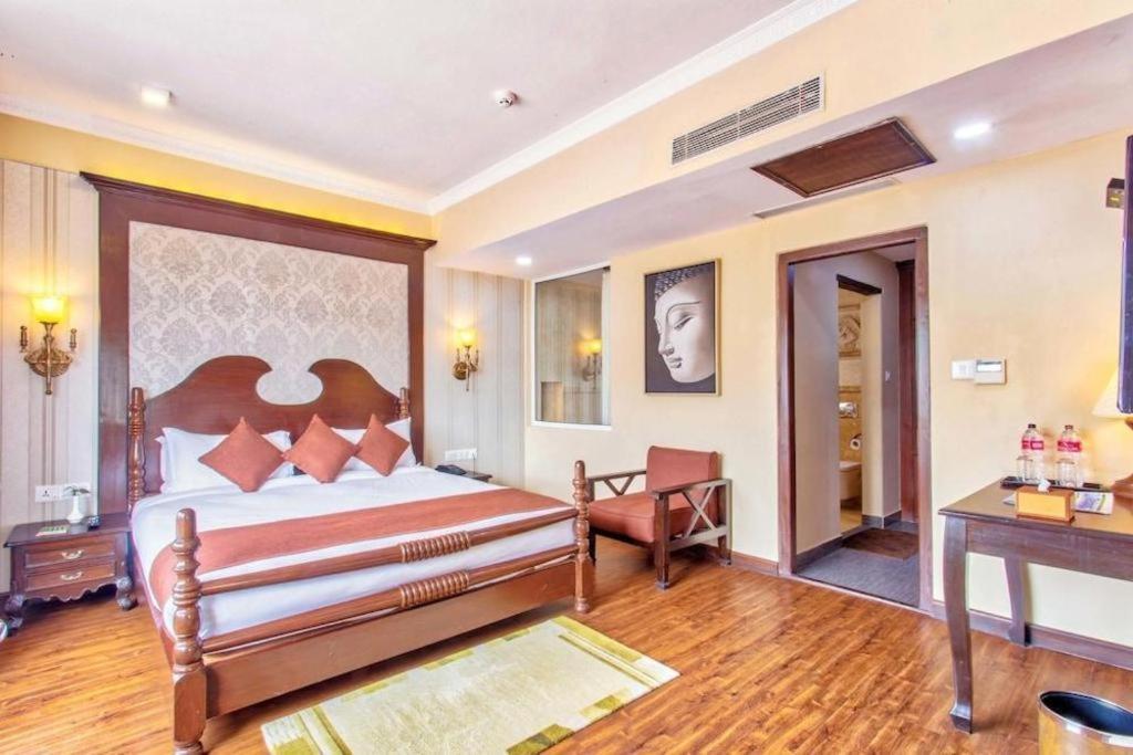 Da Yatra Courtyard Hotel & Resort Pokhara Ngoại thất bức ảnh